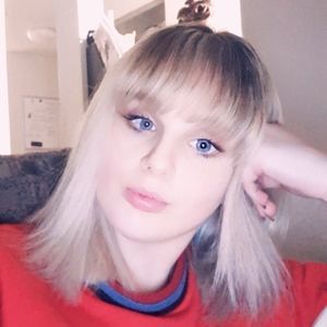 Meet your Posher, Lillian marie